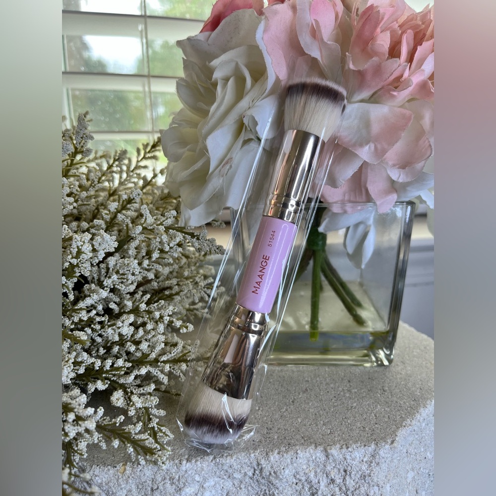New - MAANGE - Foundation Double Ended Brush